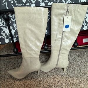 a new day Cream Over-the-Knee Pointed Toe Kitten Heel Boots